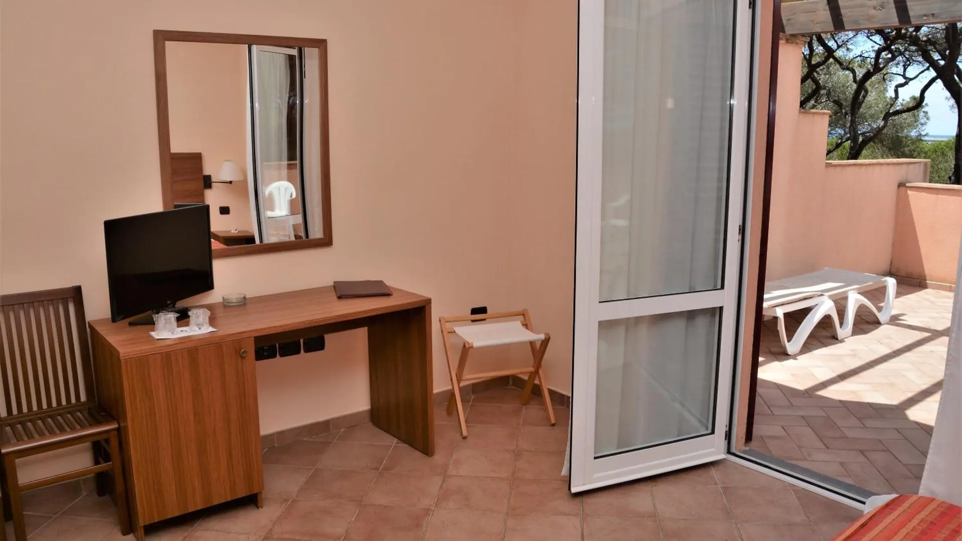 **** Aparthotel Corte Dei Tusci - Village Palace Puntone di Scarlino Italy